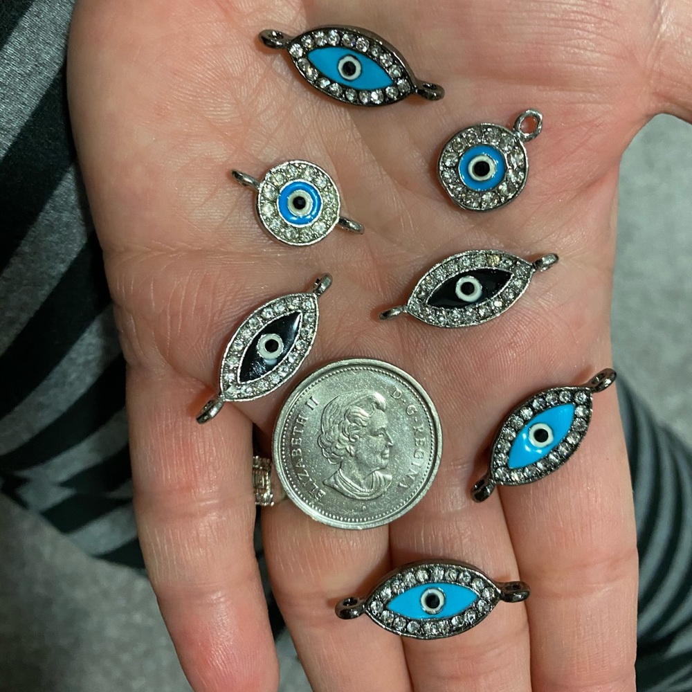 14 pcs hamsa 🧿 eye charms - Picture 5 of 8